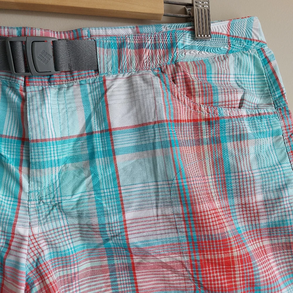 COLUMBIA ♡ Ladies Sport Shorts - Picture 3 of 6